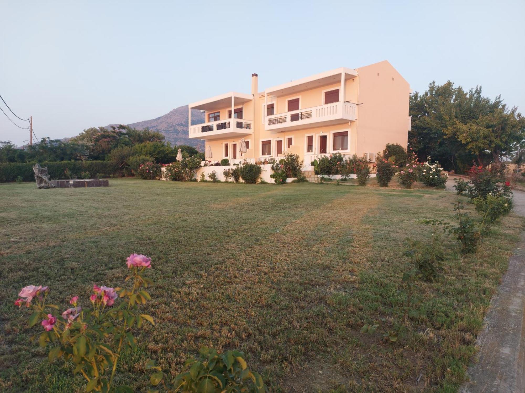 Aktaion Apartments Самотраки Екстериор снимка