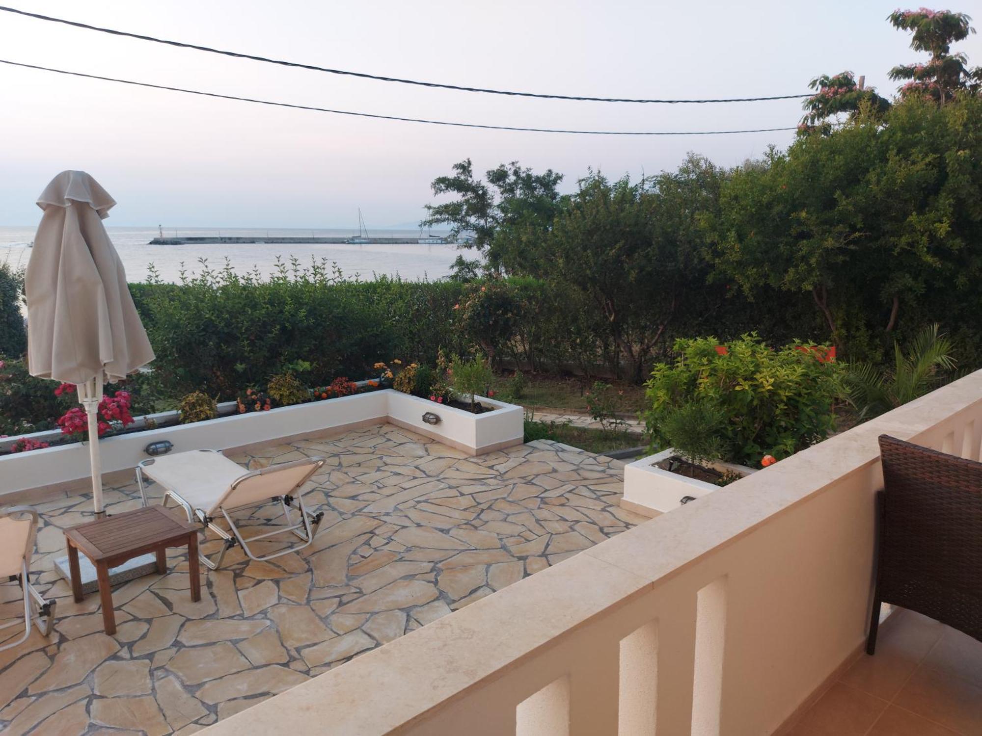 Aktaion Apartments Самотраки Екстериор снимка